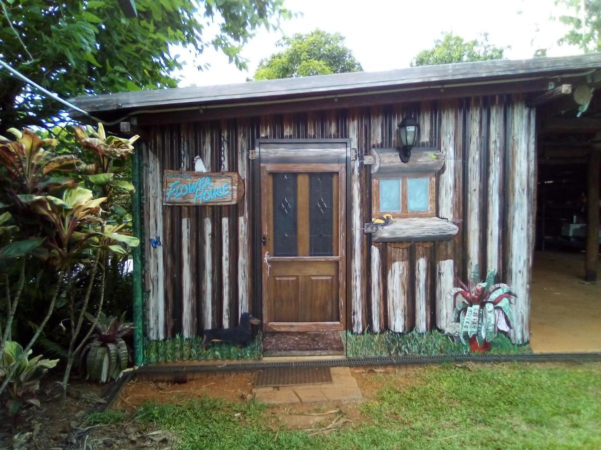 Mena Creek Flower House Eksteriør bilde